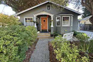 697 Menlo Ave A, Menlo Park, CA 94025 - Photo 1
