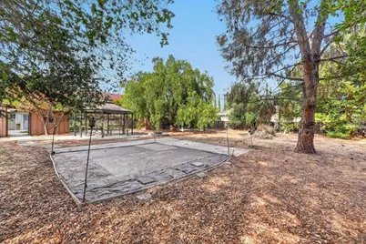 10590 San Leandro Ave, Cupertino, CA 95014 - Photo 27