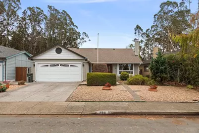 200 Coral Reef Ave, El Granada, CA 94018 - Photo 5