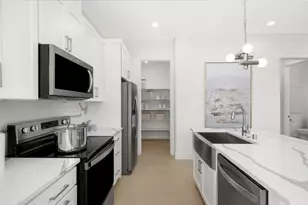 2305 Red Oak Ct, San Mateo, CA 94403 - Photo 15