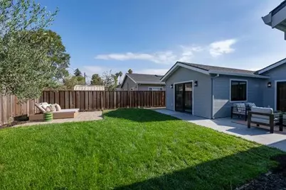 1020 Inverness Dr, San Carlos, CA 94070 - Photo 39