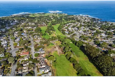 950 Lighthouse Ave, Pacific Grove, CA 93950 - Photo 33