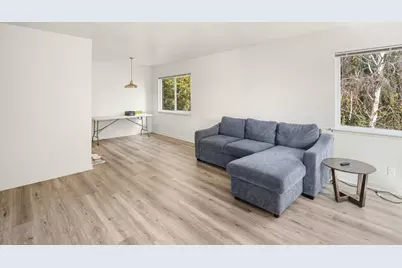 950 Lighthouse Ave, Pacific Grove, CA 93950 - Photo 15