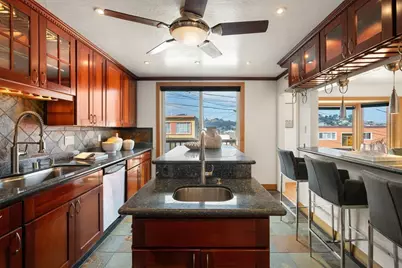 21 Vienna St, San Francisco, CA 94112 - Photo 9