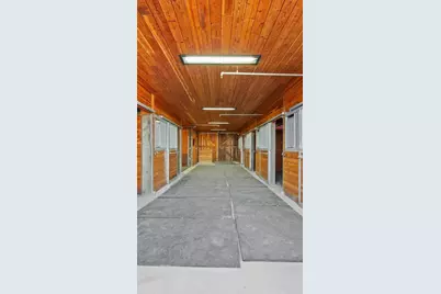 2670 Day Rd, Gilroy, CA 95020 - Photo 9