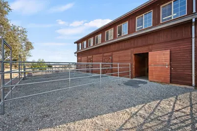 2670 Day Rd, Gilroy, CA 95020 - Photo 29