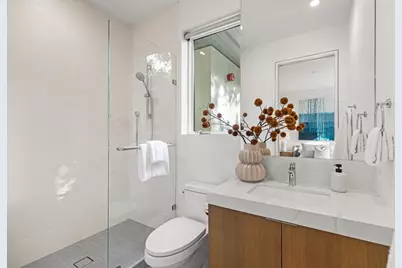 2170 Edgecourt Dr, Hillsborough, CA 94010 - Photo 29