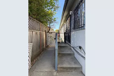 4915 Shattuck Ave, Oakland, CA 94609 - Photo 15