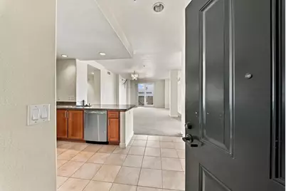 423 7th St 514, Oakland, CA 94607 - Photo 1