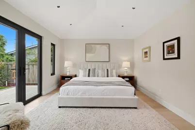 689 Moreno Ln, Santa Clara, CA 95050 - Photo 37