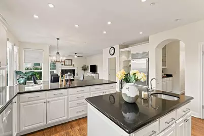 2435 Sunflower Cir, Gilroy, CA 95020 - Photo 13