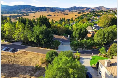 2435 Sunflower Cir, Gilroy, CA 95020 - Photo 45