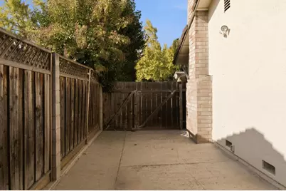 6900 Glenview Dr, Gilroy, CA 95020 - Photo 27