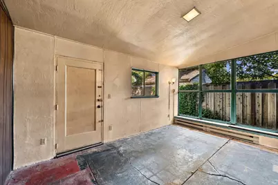 1031 Hollyburne Ave, Menlo Park, CA 94025 - Photo 9