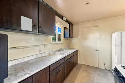 1031 Hollyburne Ave, Menlo Park, CA 94025 - Photo 13