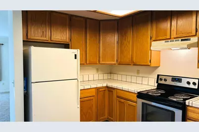 1110 Christopher Ct, Hollister, CA 95023 - Photo 11