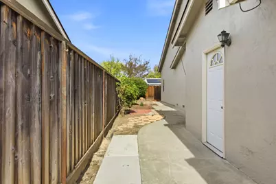 34374 Thornhill Ct, Fremont, CA 94555 - Photo 39