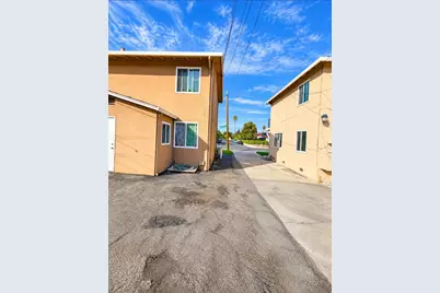 2550 Robinson Ave, Santa Clara, CA 95051 - Photo 11
