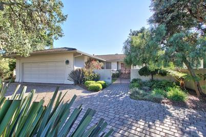 1042 Rodeo Rd - Photo 1