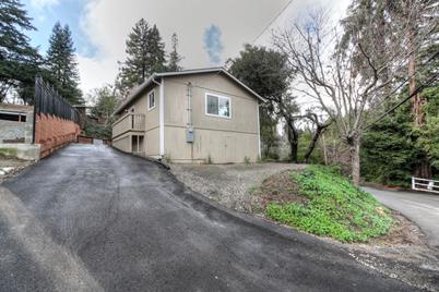 21505 Madrone Dr - Photo 1