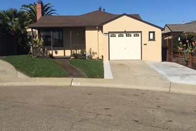 739 Linden Ct - Photo 1