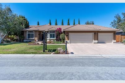 415 Bobbys Ln, Hollister, CA 95023 - MLS ML81898874 - Coldwell Banker