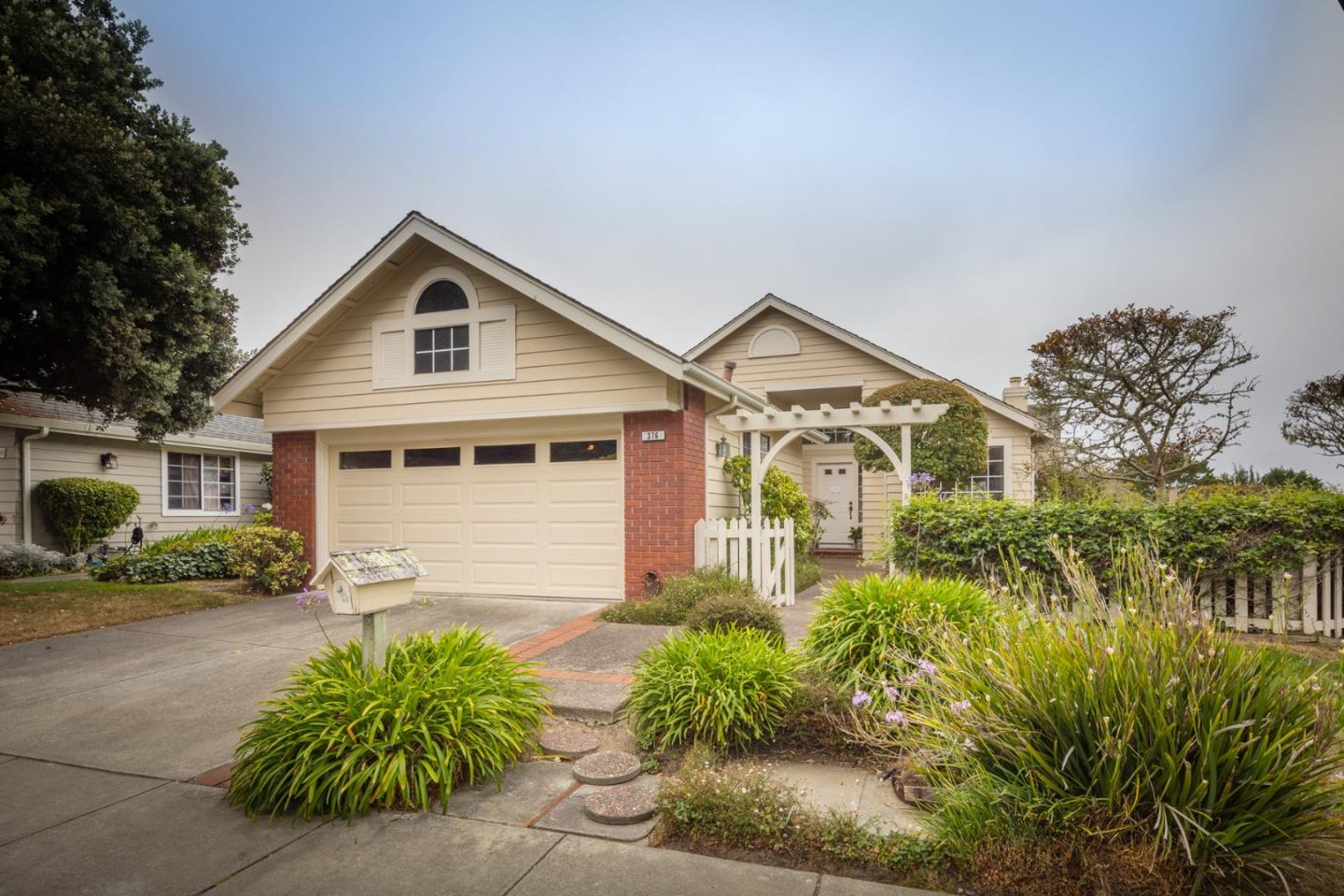 376 Greenbrier Rd, Half Moon Bay, CA 94019 MLS ML81900602 Coldwell