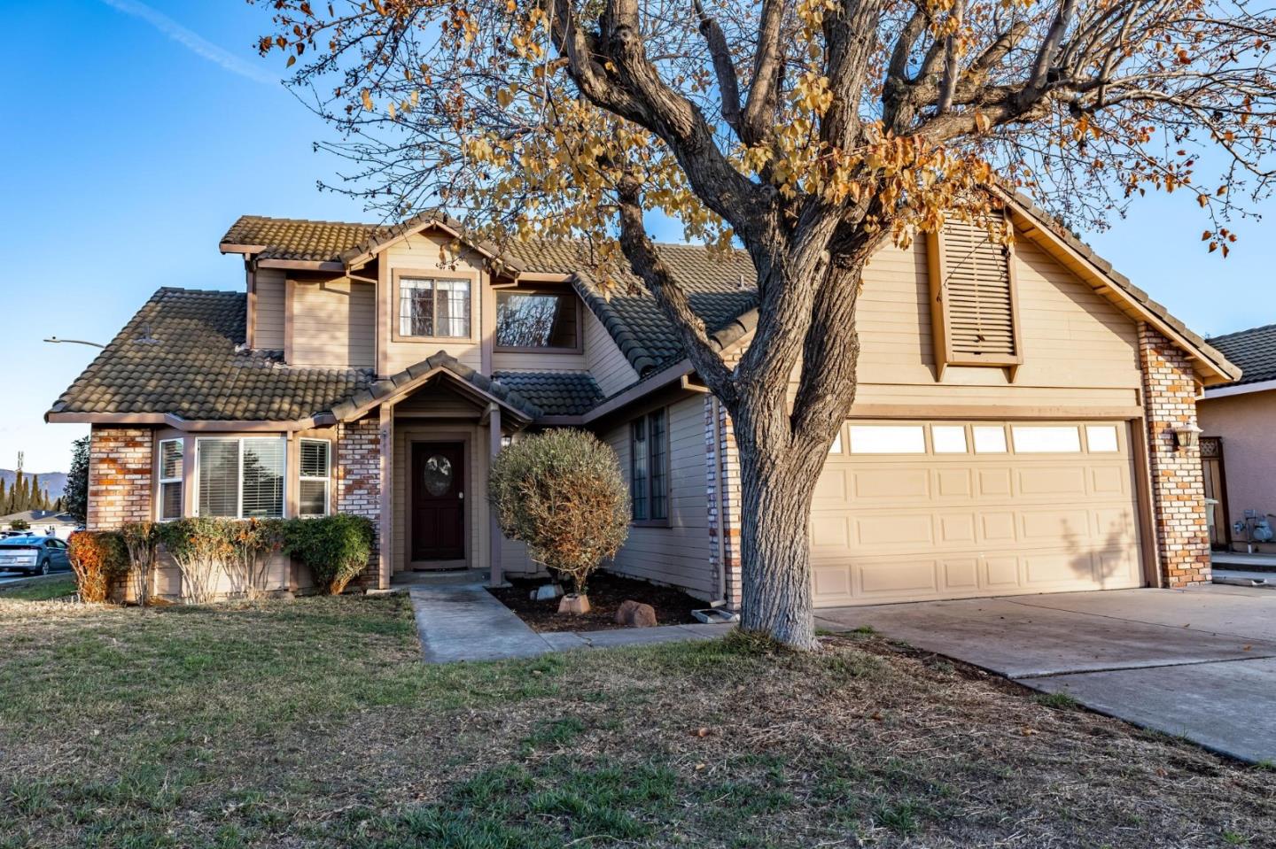 1301 Trieste Dr, Hollister, CA 95023 MLS ML81914827 Coldwell Banker