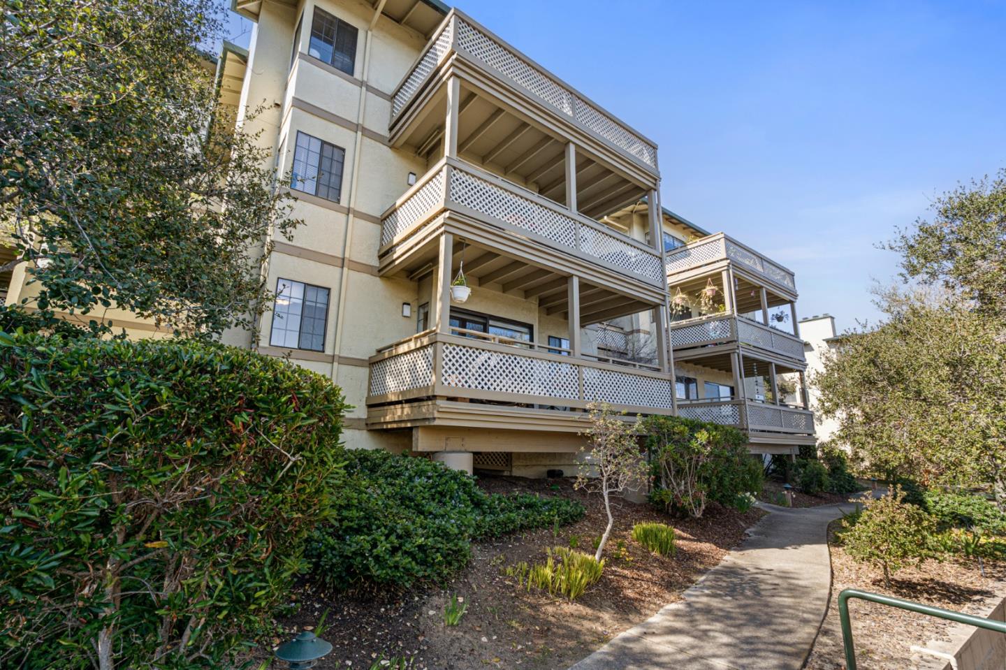 430 Pheasant Ridge Rd, Del Rey Oaks, CA 93940 MLS ML81920607 Coldwell Banker