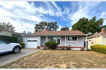 75 McLellan Ave, San Mateo, CA 94403 - Photo 1