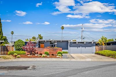 653 Edna Way, San Mateo, CA 94402 - Photo 1