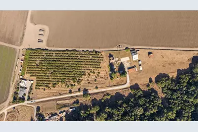 300 Hayes Rd, Royal Oaks, CA 95076 - Photo 1