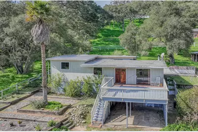 225 Paradise Road, Salinas, CA 93907 - Photo 1
