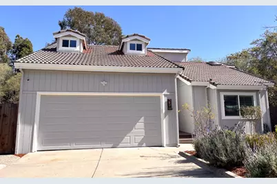 25 Rialto Dr, Watsonville, CA 95076 - Photo 1