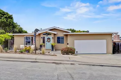 1071 Madrid Ct, Seaside, CA 93955 - Photo 1