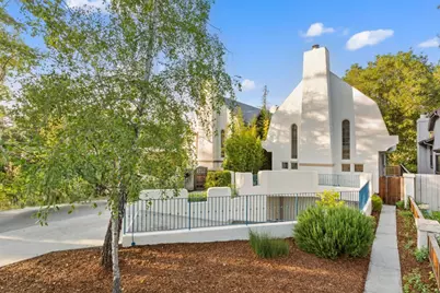 2095 Bowdoin St, Palo Alto, CA 94306 - Photo 1