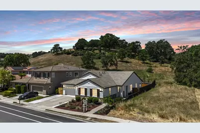 9283 Rancho Hills Dr, Gilroy, CA 95020 - Photo 1