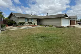 414 Pueblo Dr, Salinas, CA 93906 - Photo 1