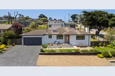 300 4th St, Montara, CA 94037 - Photo 1