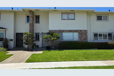 637 Carmelita Dr 22, Salinas, CA 93901 - Photo 1