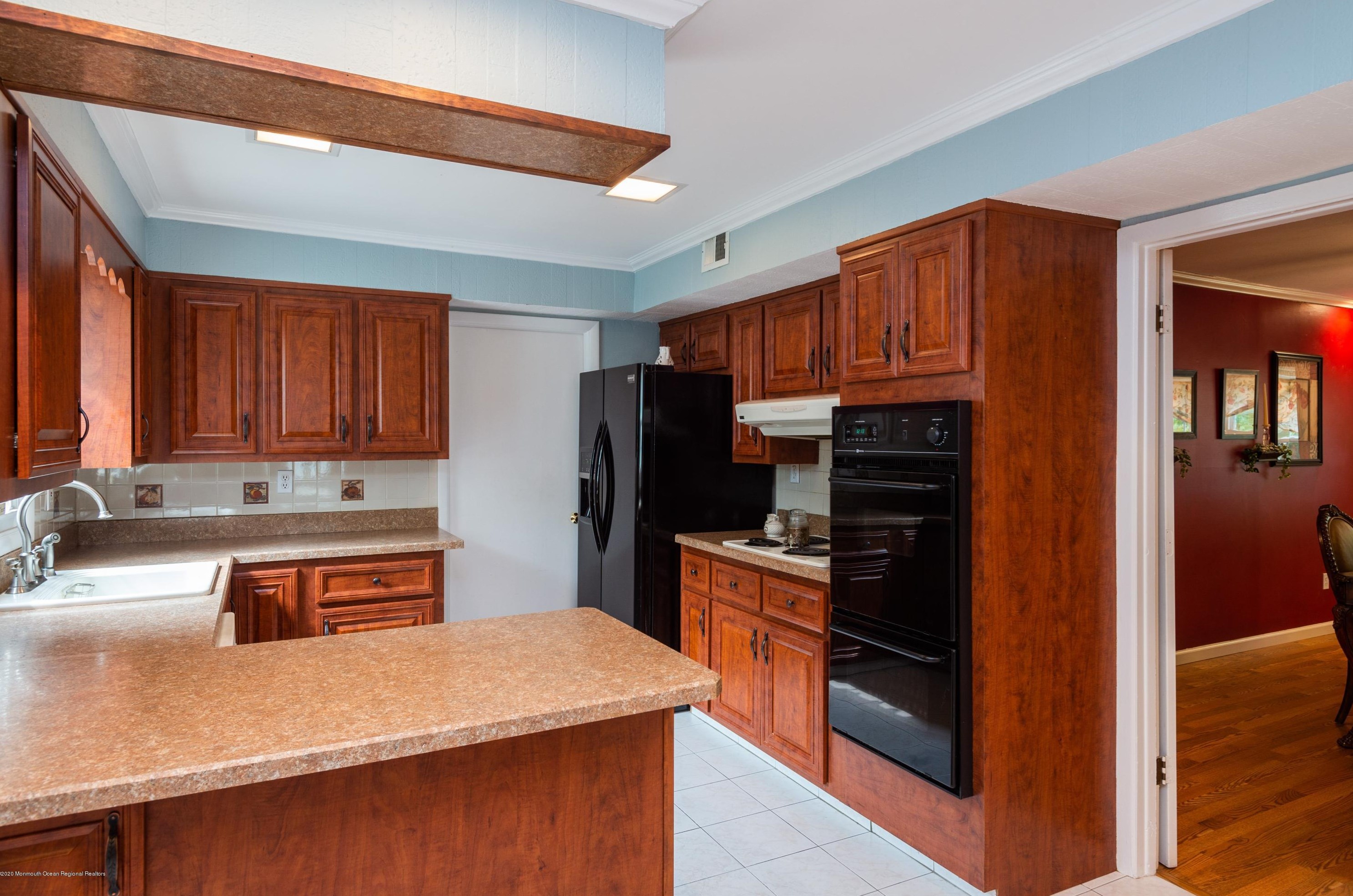 80 Idlebrook Ln, Matawan NJ 07747-1740 exterior