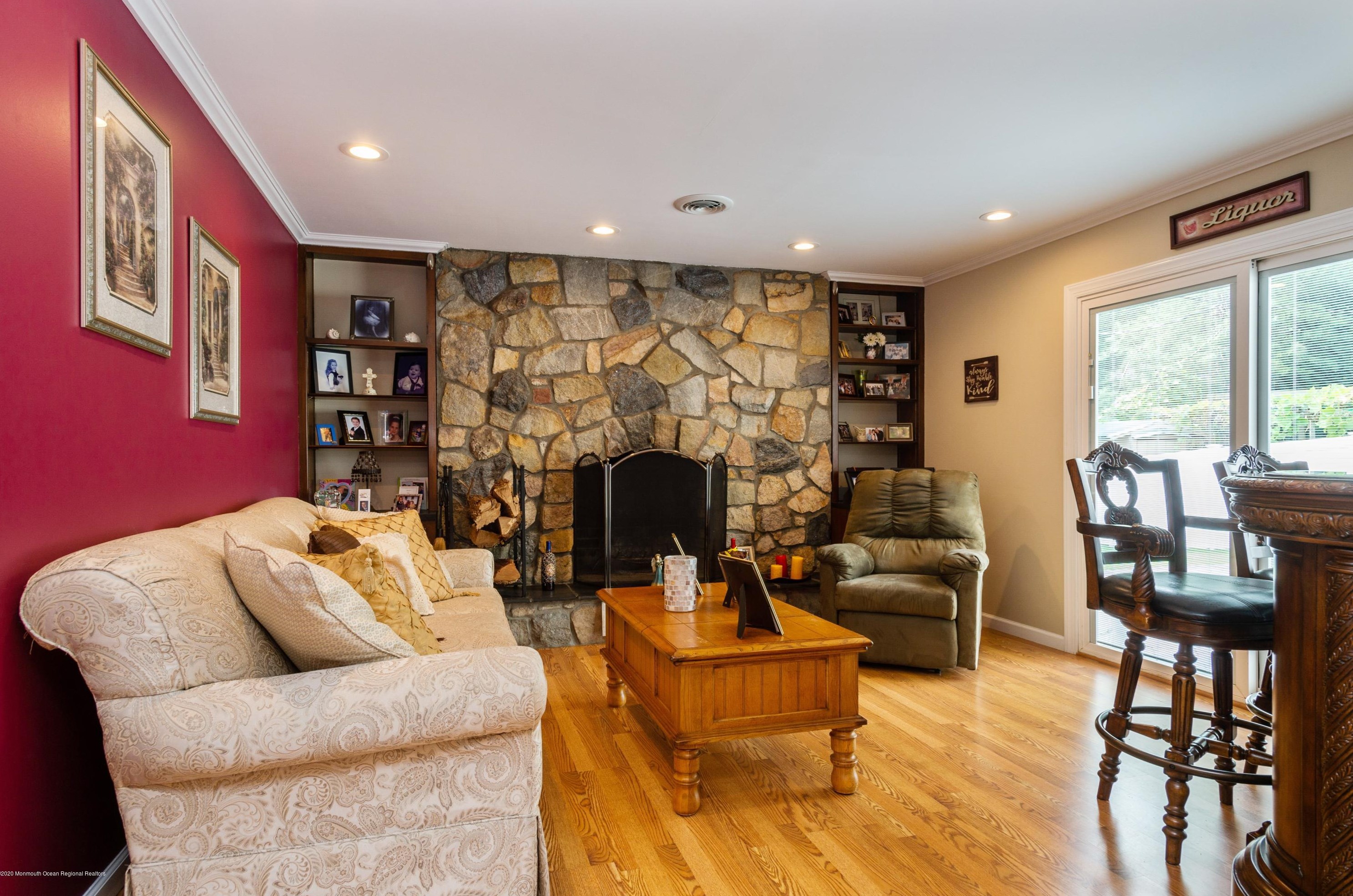 80 Idlebrook Ln, Matawan NJ 07747-1740 exterior