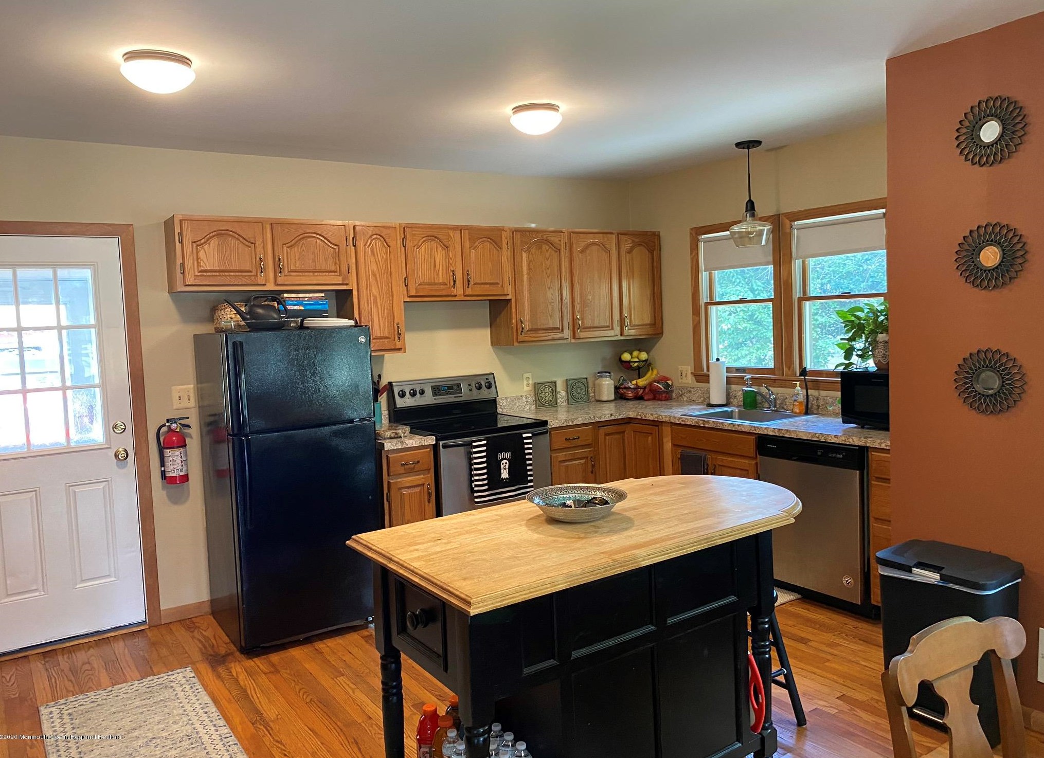 103 County Road 537, Vanderburg NJ 07722-1568 exterior