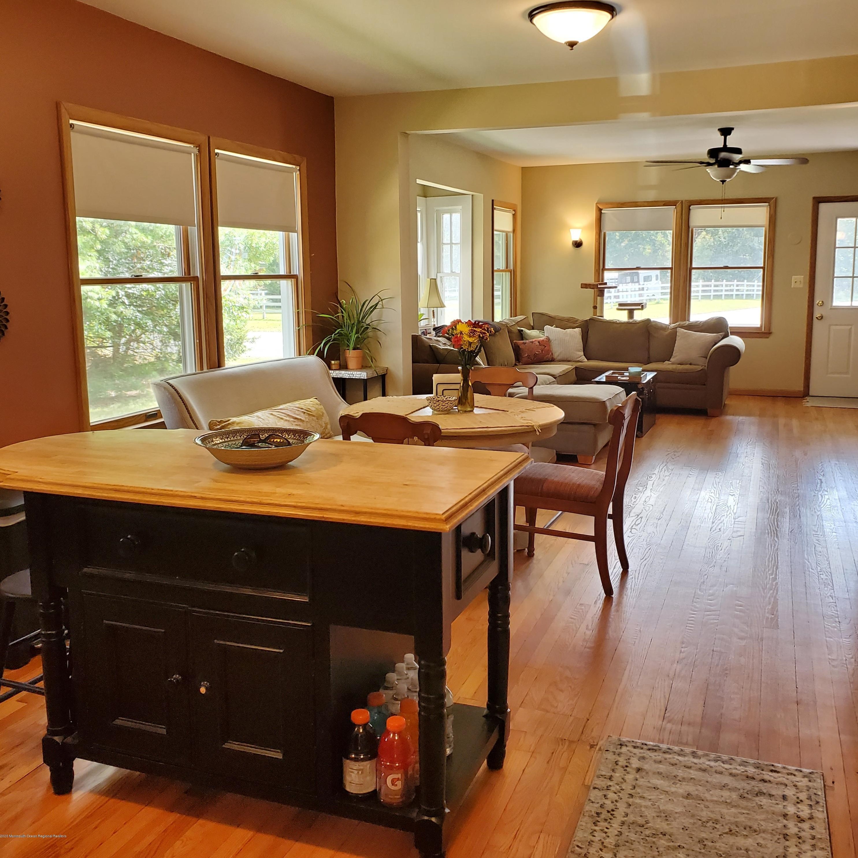 103 County Road 537, Vanderburg NJ 07722-1568 exterior