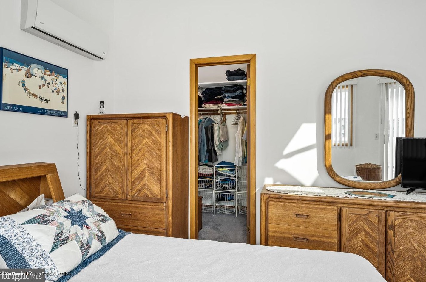 48 Kentucky Dr, Tuckerton NJ 08087-1035 exterior