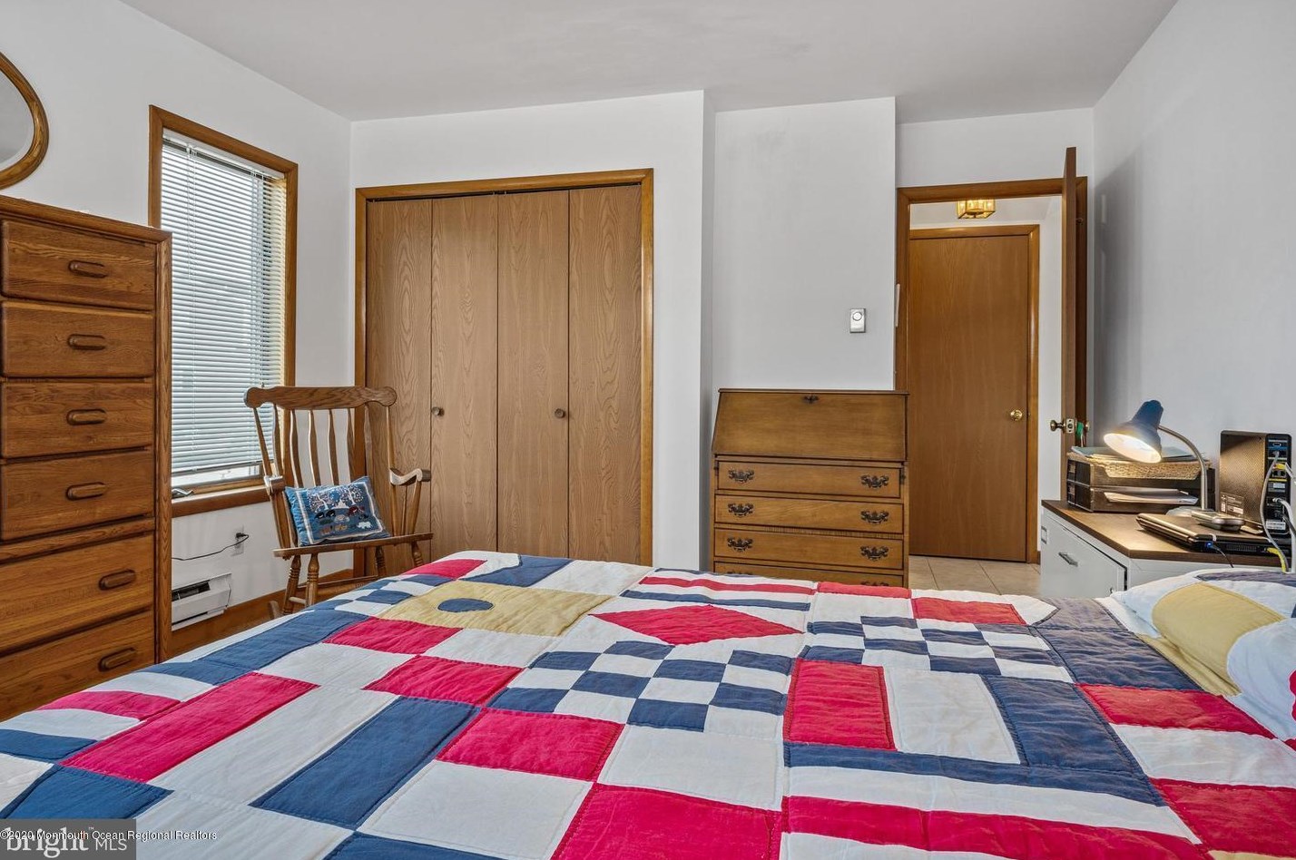 48 Kentucky Dr, Tuckerton NJ 08087-1035 exterior