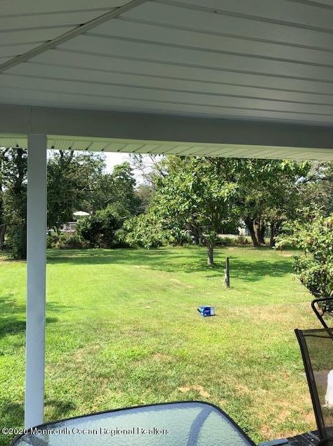 28 Johnston St, Oakhurst NJ  07755-1236 exterior