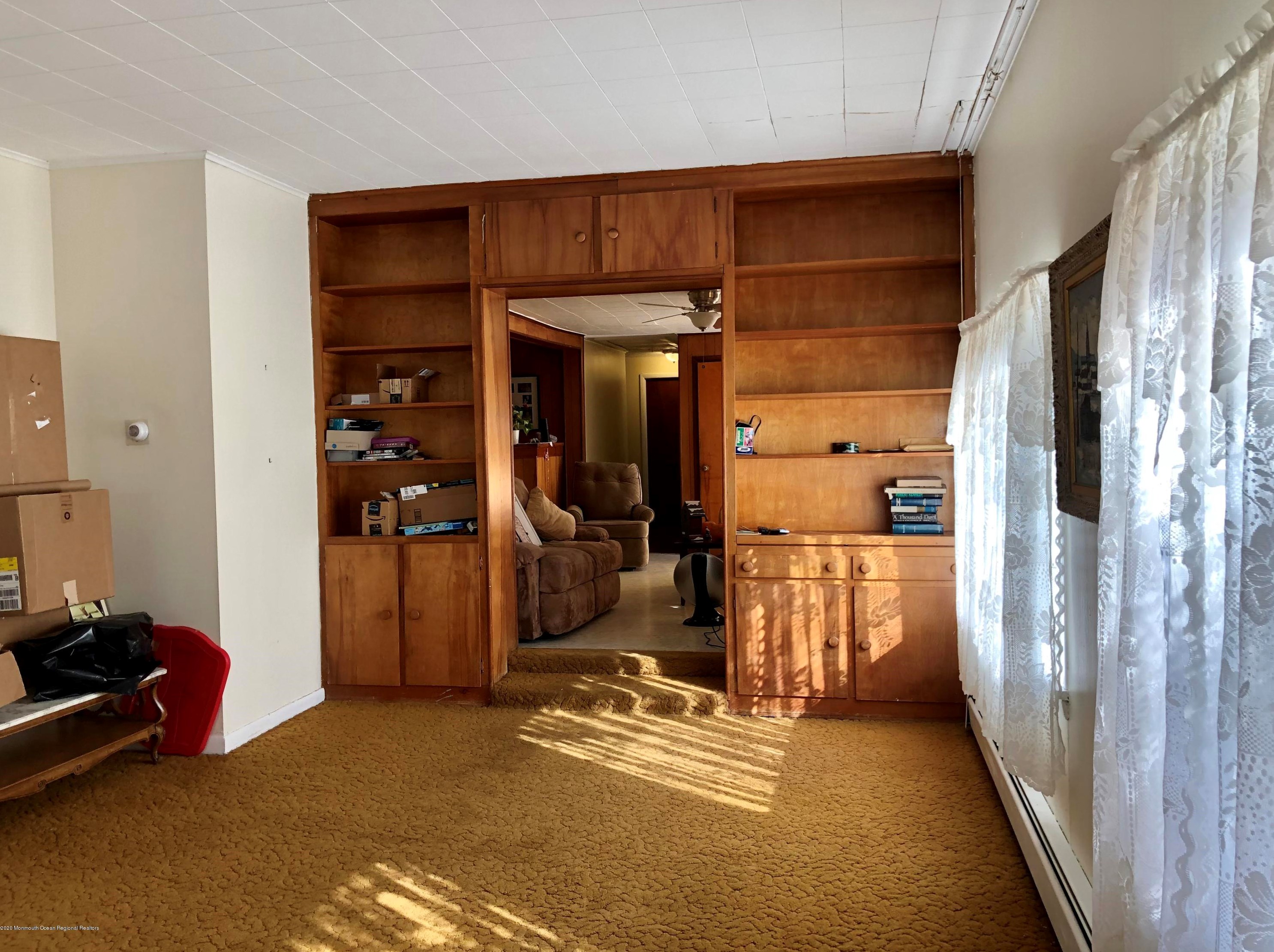 192 5th St, Wall Township NJ  07731-8593 exterior