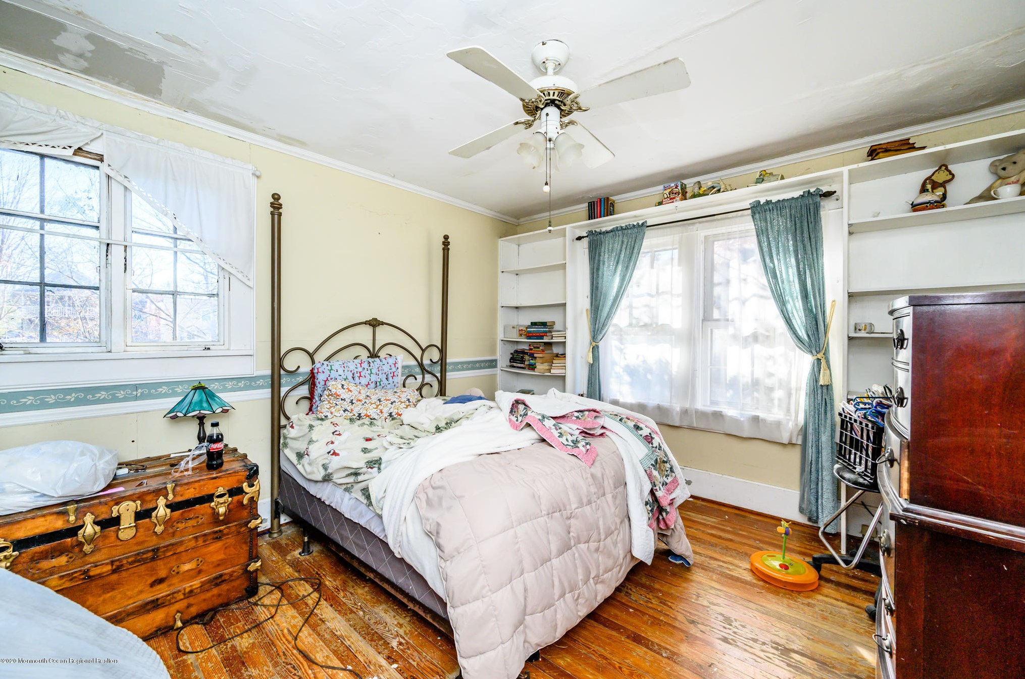 63 Wyckoff St, Matawan NJ 07747-3148 exterior