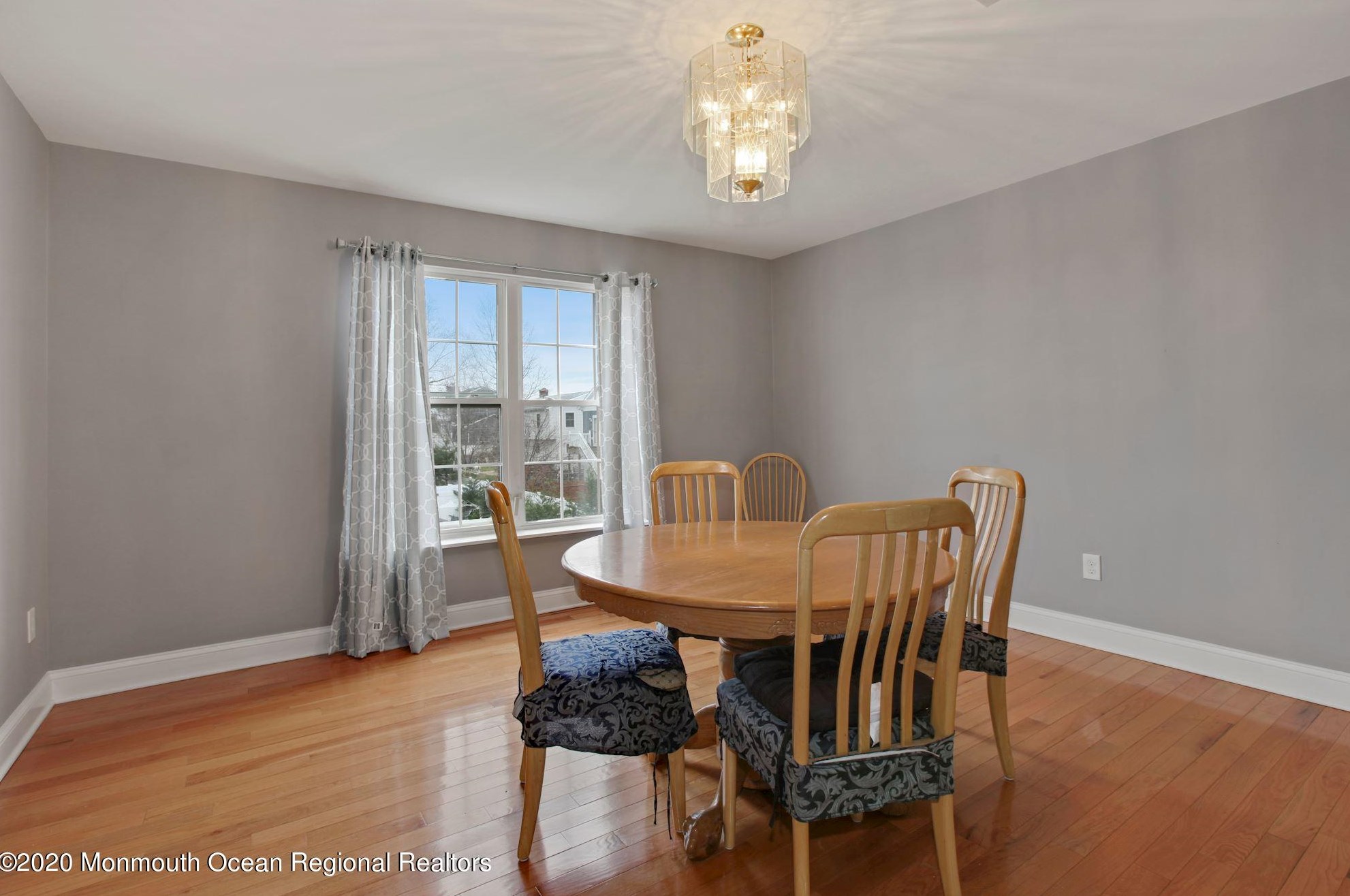 406 Beachview Ave, Keyport NJ 07735-3205 exterior